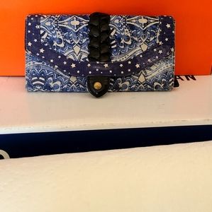 Stary Night woman's wallet